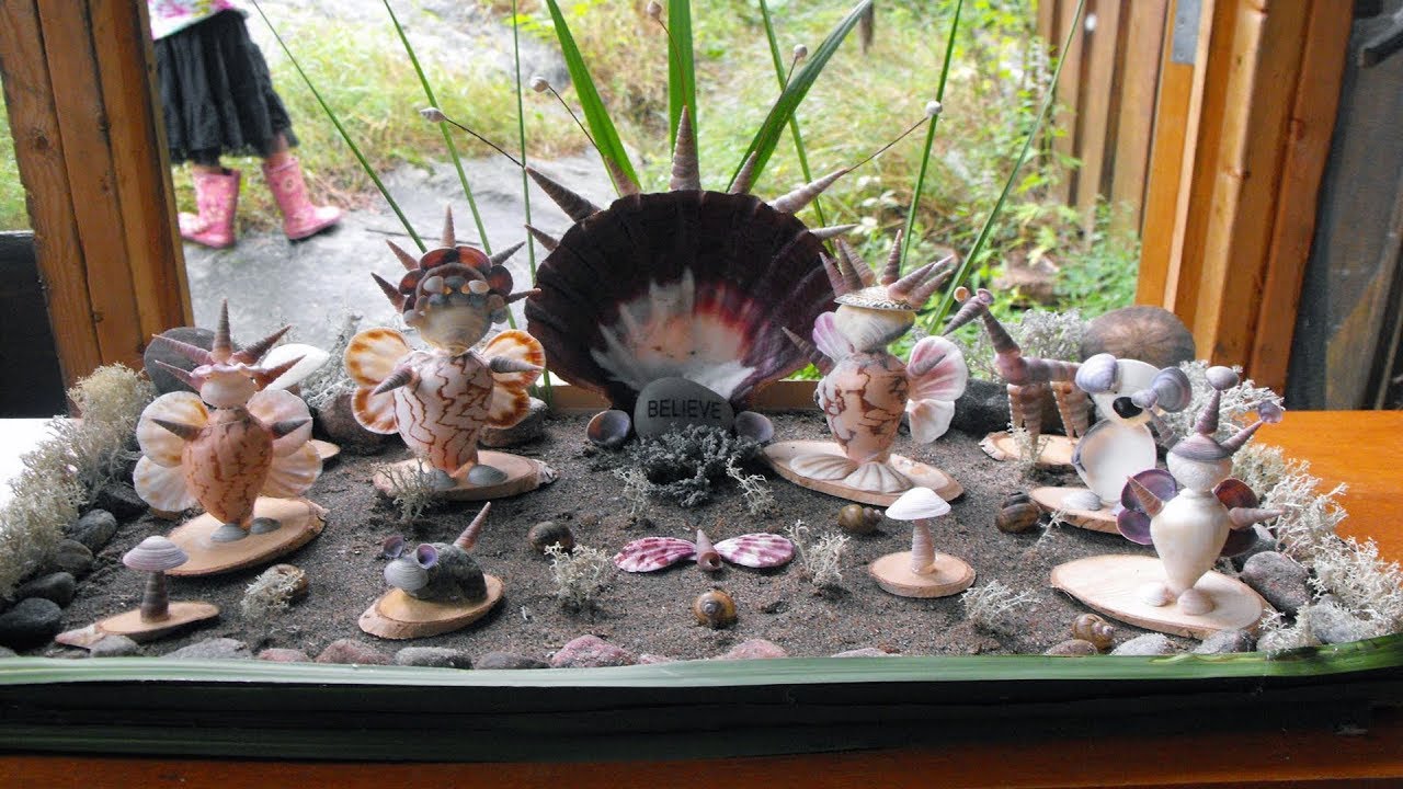 Decorating With Seashells And Sand