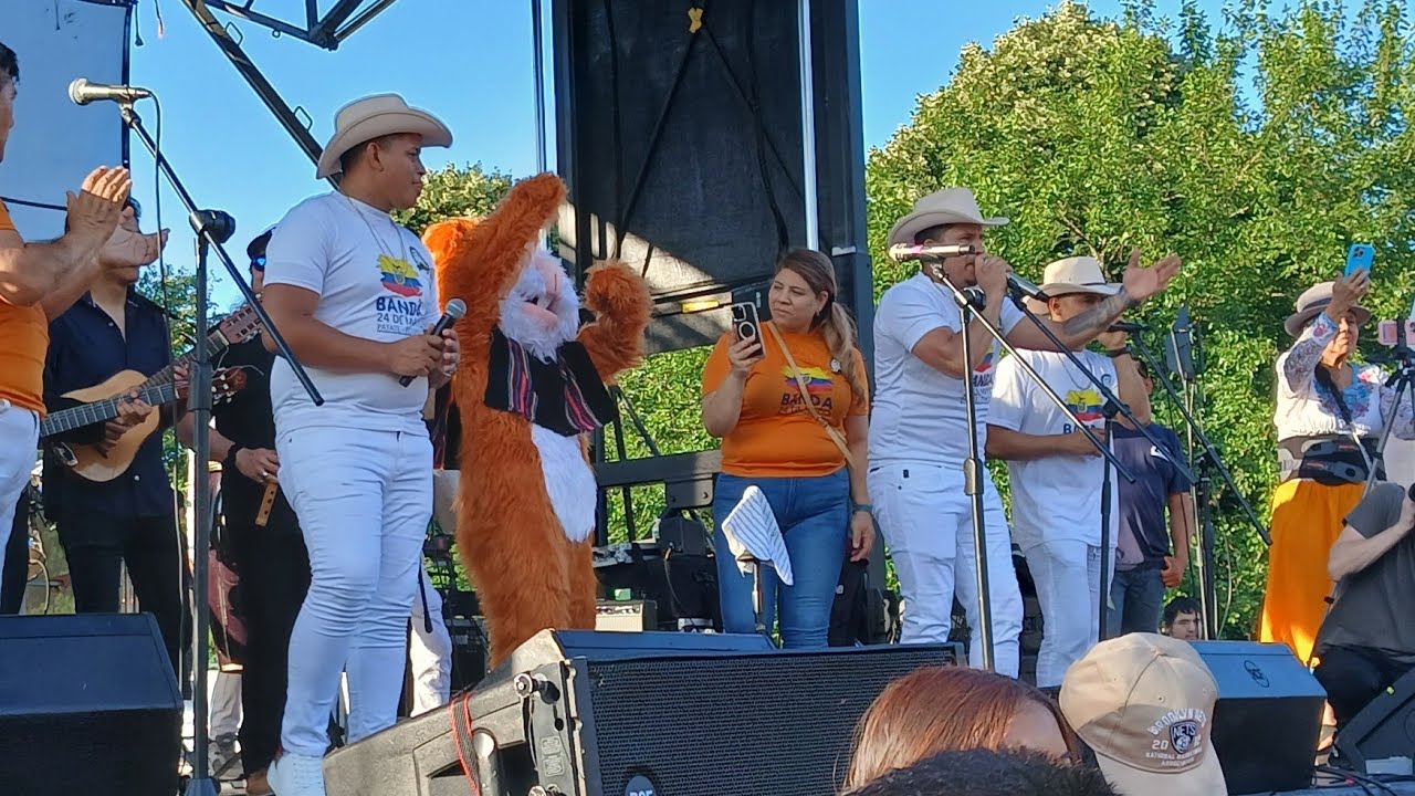 La BANDA 24 de MAYO 2025,  en VIVO desde NEW YORK #ecuador
