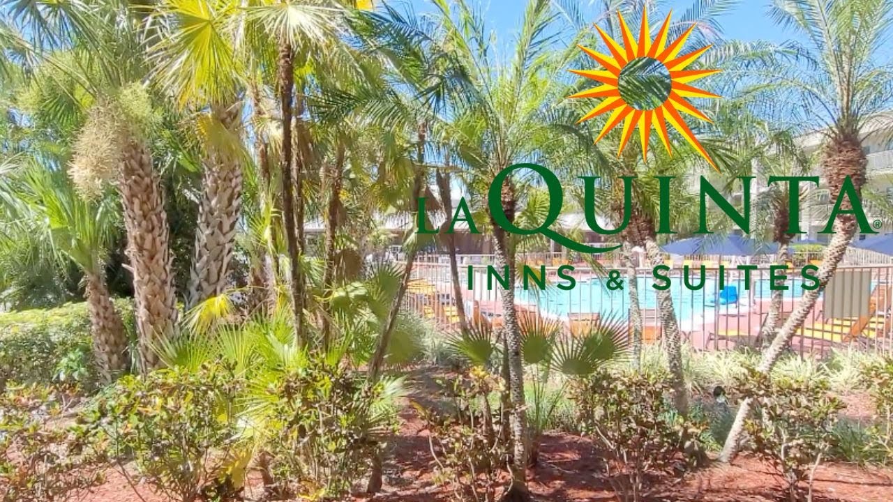 🏨  La Quinta Inn & Suites by Wyndham Ft. Myers-Sanibel Gateway