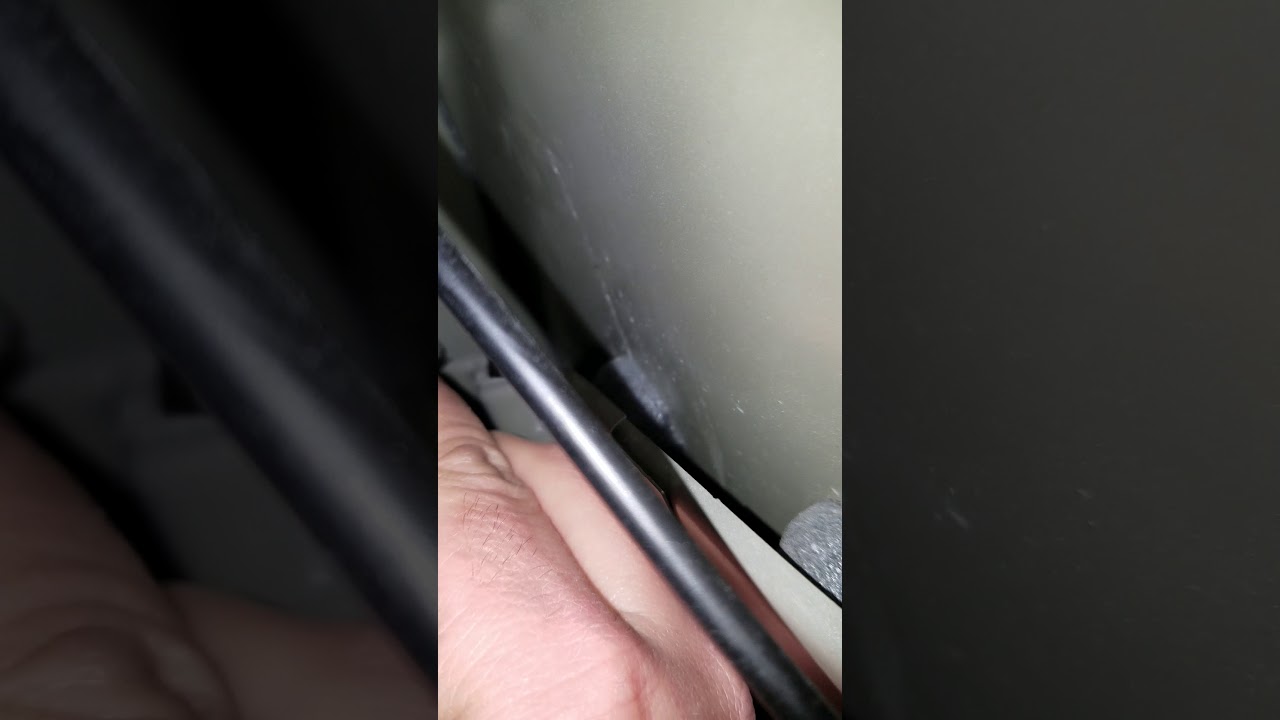 2011 Nissan Versa Door handle won't open fix