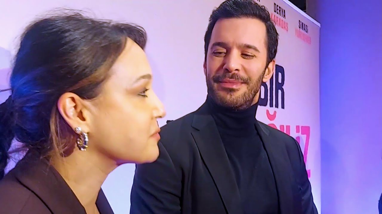 Barış Arduç y Gupse Özay en la Gala de 