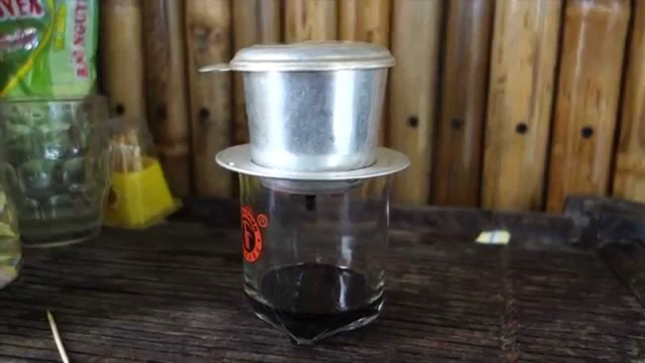 Vietnamese coffee // Recipe from a street restaurant in Vietnam // Ca phe