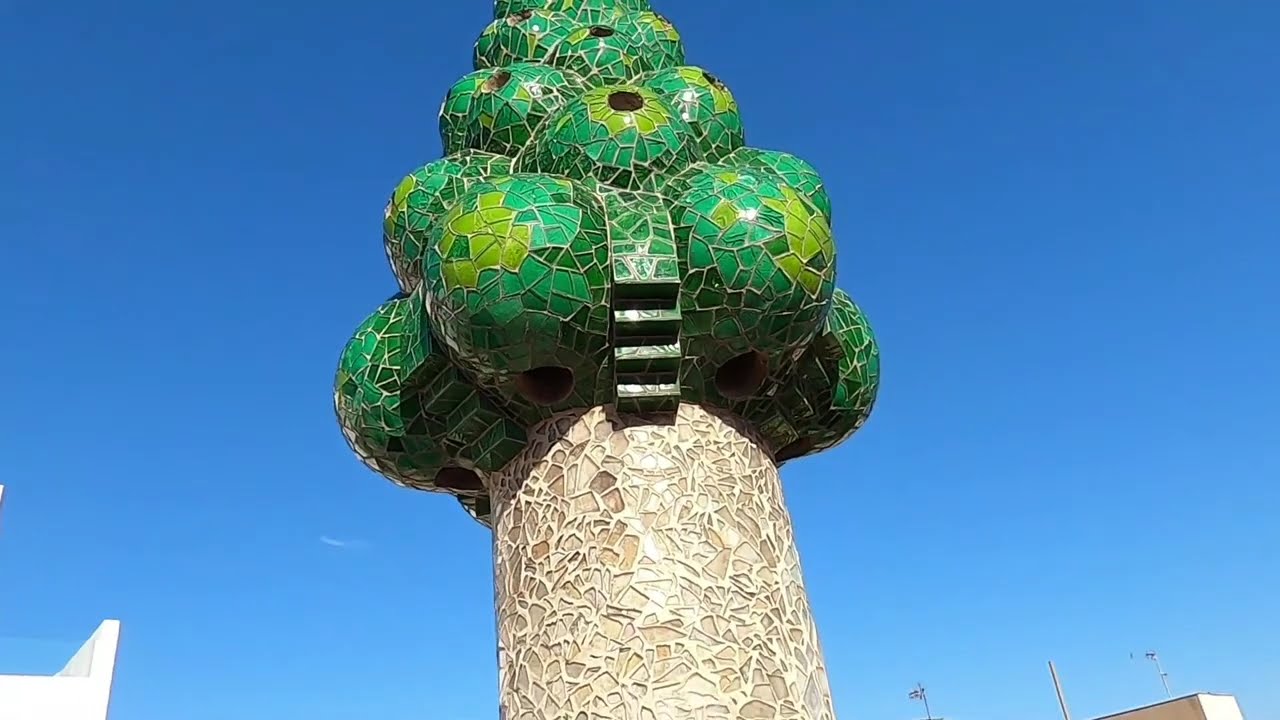 Antonio Gaudi. Palau Guell