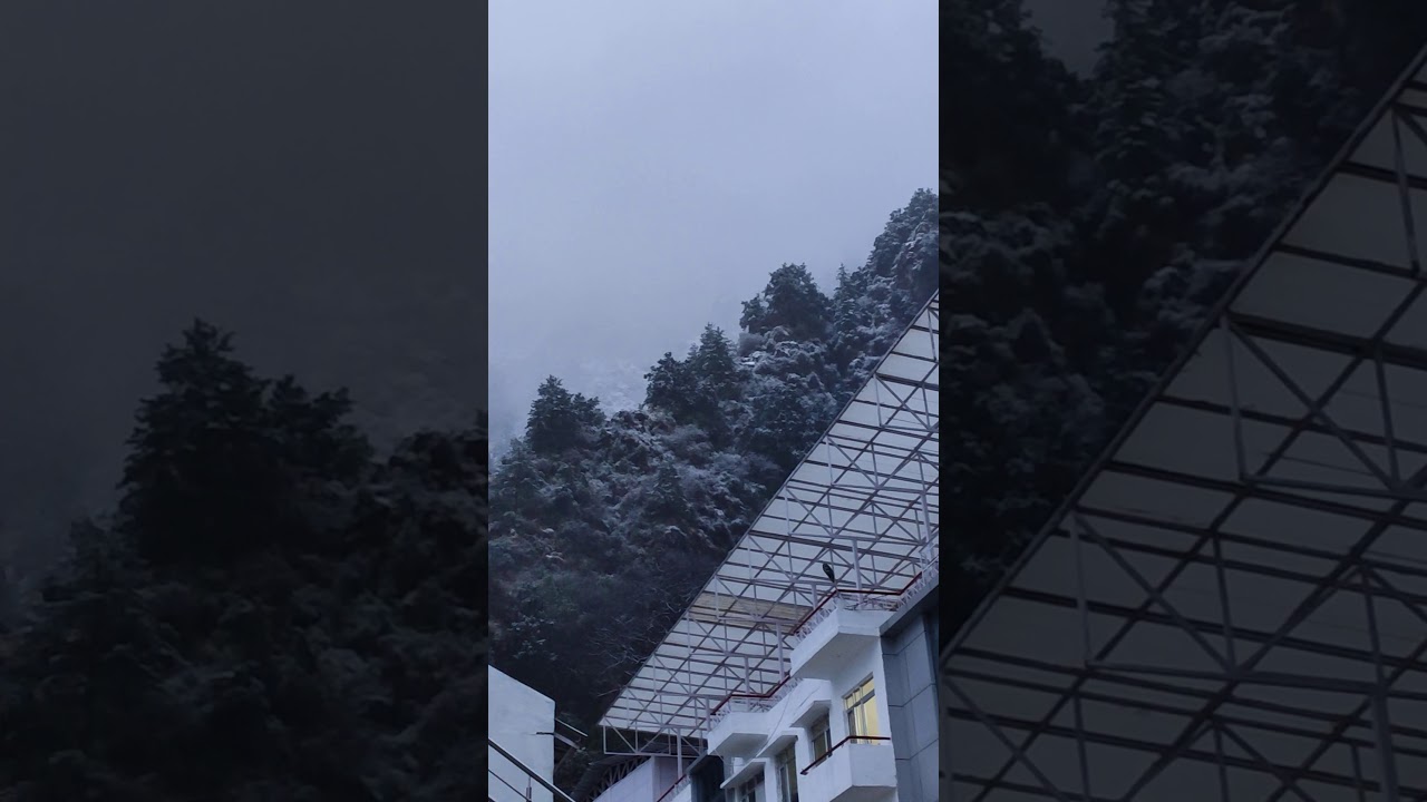 Snow fall at vaishno devi, January 2020