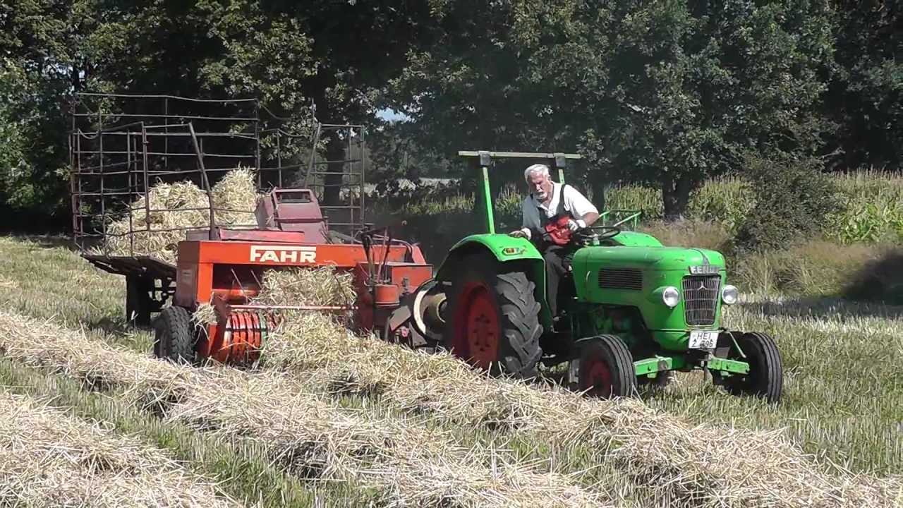 Fendt Farmer 2 mit Köla Rivale 20 Strohpressen in Weddingstedt