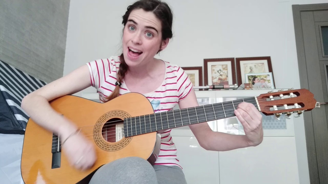 Juguemos en el campo guitarra re y la