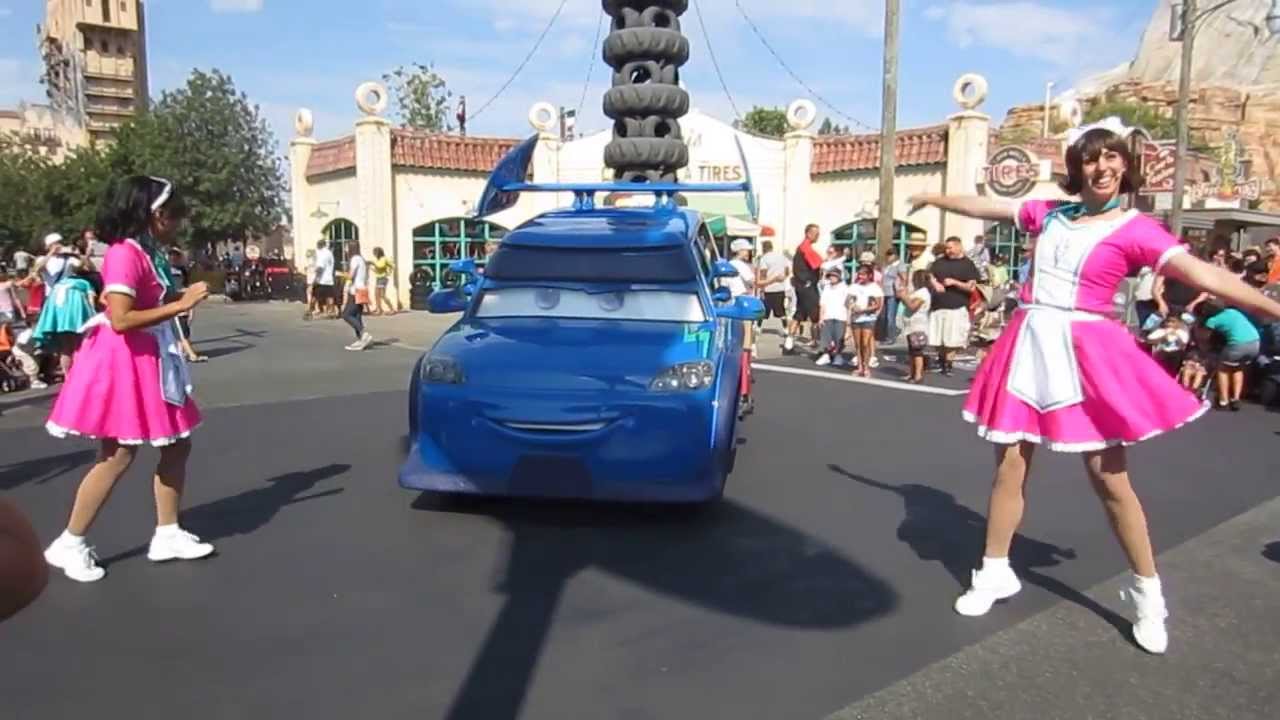 Disney California Adventure: DJ Dance Party
