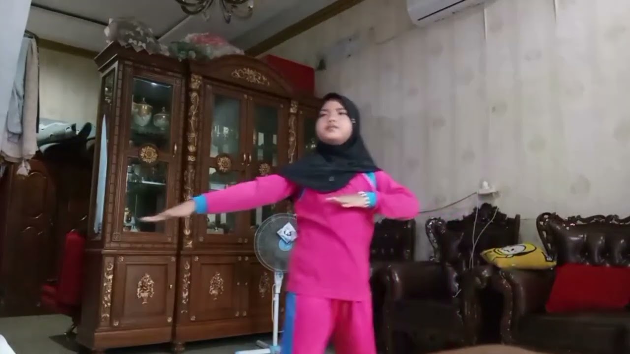TUGAS SENAM POCO-POCO KELAS 4B, KELOMPOK 2 (SUSULAN), SDN PENGGILINGAN 01