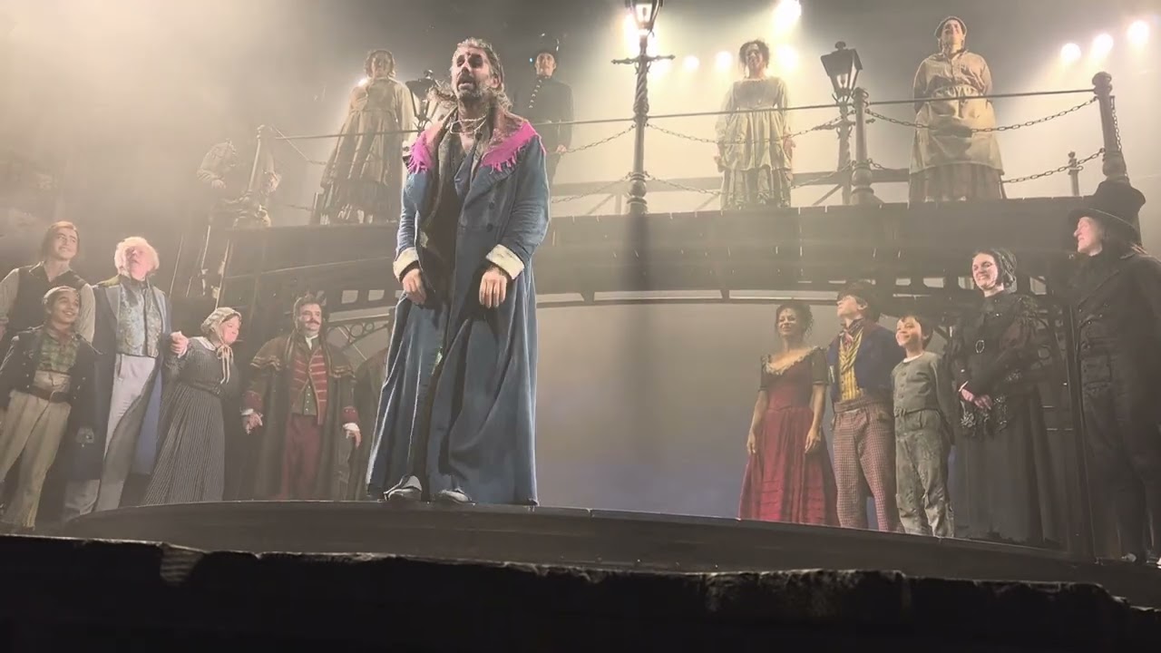 Oliver! Curtain call. Saturday, 13.09.2025, evening performance