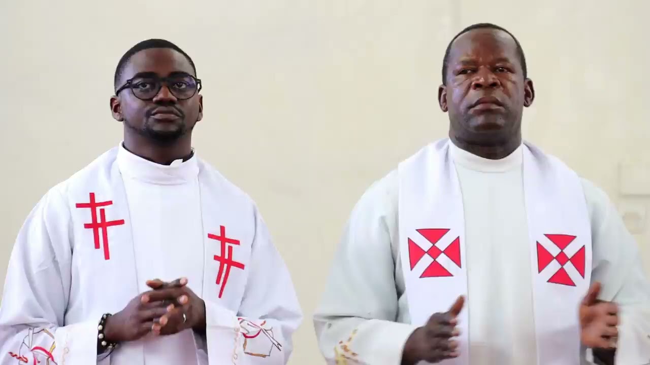 La messe d'ouverture du 15 jeudi pour la dévotion de la Sainte Rita 