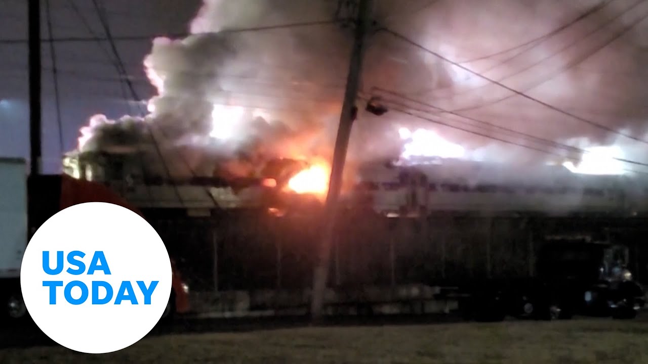WATCH: Flames engulf passenger train in Pennsylvania | USA TODAY