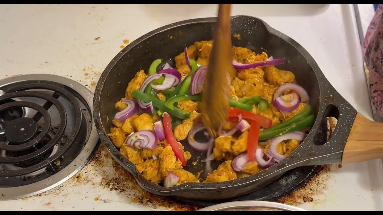 Chicken roll..first time try chesa….#cooking #viral #trending #explore #usa #youtubeshorts 