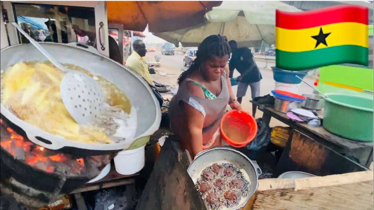 Street Food in Accra , Ghana ( West Africa ) | Fried Yam , Kelewele , Tsofi | Ghana Life Vlog