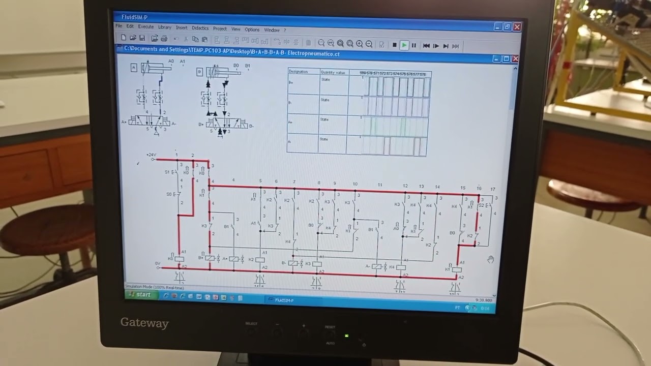 Simulação de Lógica de Relés com Fluidsim