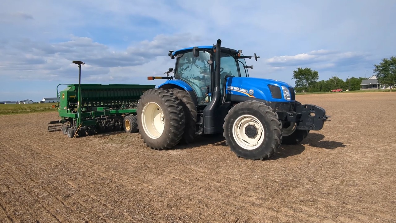 AgOpenGPS Autosteer with RTK on New Holland T6.175