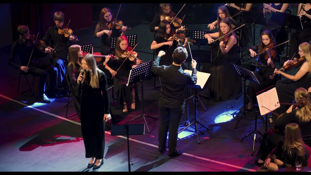 Wariatka tańczy (opr. Miłosz Caban) - Agata Fugat, Orkiestra Maxime