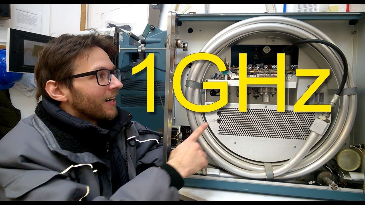BEB #62: Tektronix 519 Vintage 1GHz Oscilloscope (Part 1)