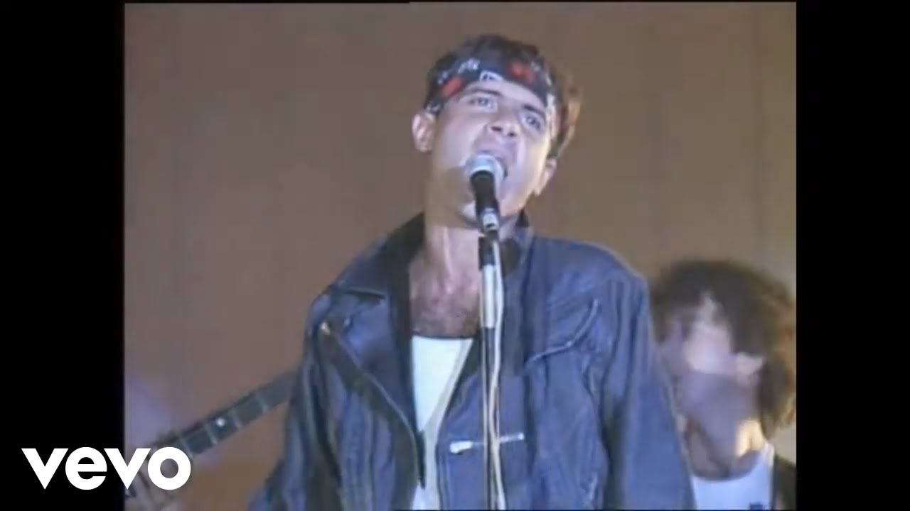 Cazuza - O Nosso Amor A Gente Inventa (Vídeo Oficial)