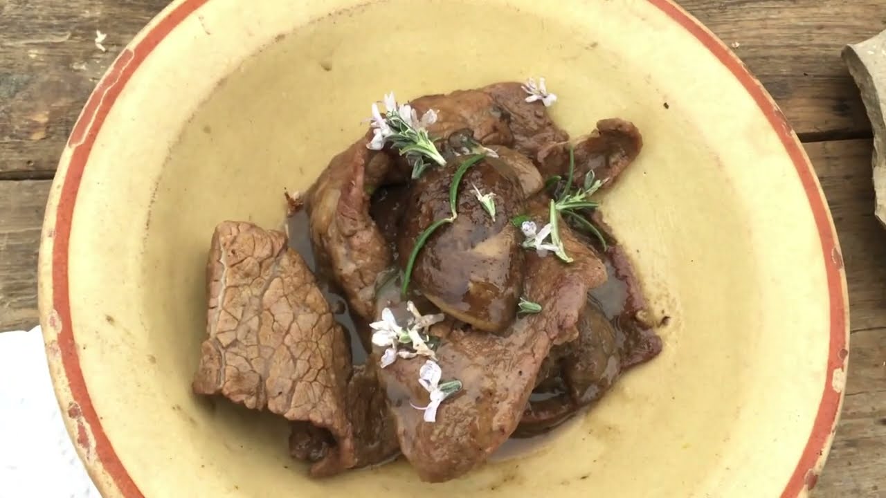 Fricand&oacute; vedella  de Chef Jonathan R. #bushcraft #mediterraneanfood #cuinacatalana #catalanfood