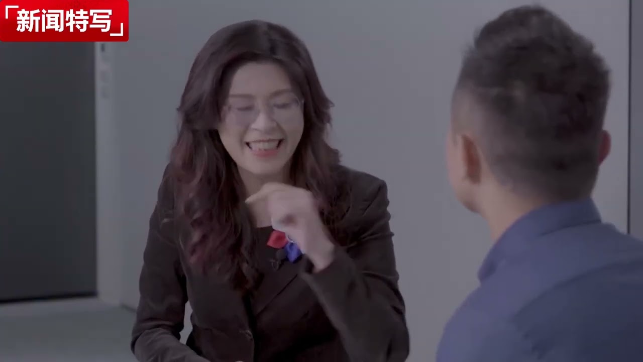 国民党主席郑丽文说，愿为两岸和平见习近平一百次｜新闻特写20251101