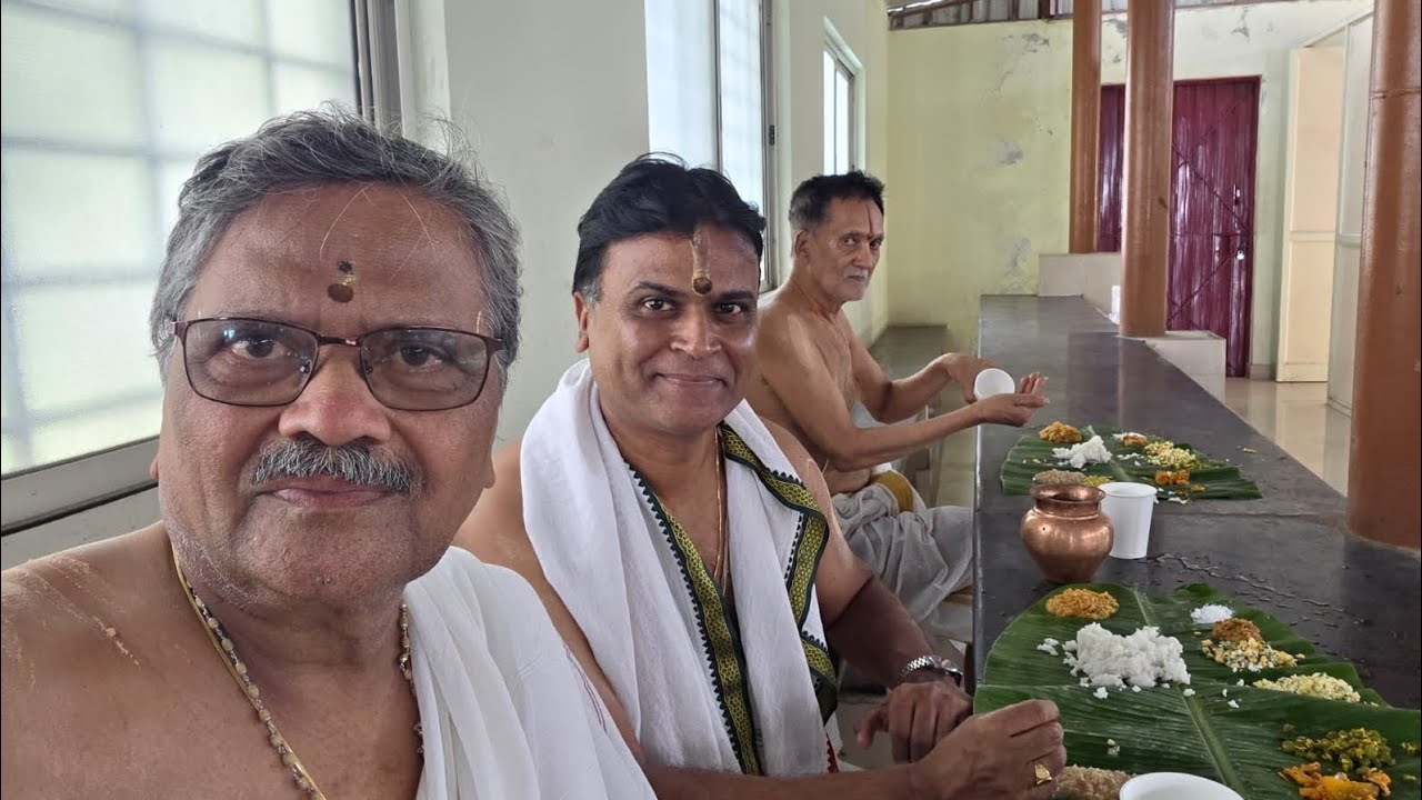 ಶ್ರೀ ಸುಮಧ್ವವಿಜಯ್ ಪಾರಾಯಣ ಶ್ರೀ ನಾಗೇಂದ್ರ ಪ್ರಸಾದ್ ಅವರ ಮನೆಯಲ್ಲಿ  ರ್ ಕೆ ಲೇಔಟ್ ಪದ್ಮನಾಭ ನಗರ ಬೆಂಗಳೂರು 