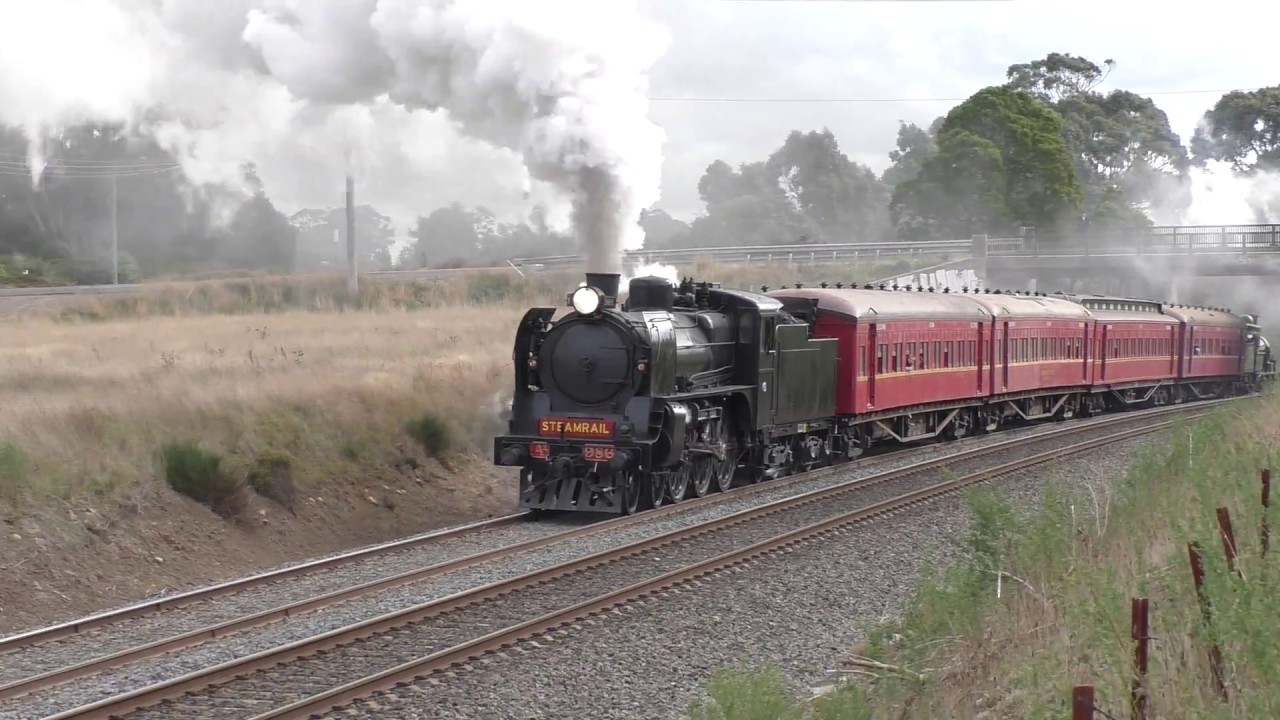 Passenger Steam Trains - Steamrail Ballarat Shuttles The Full 26 minutes!