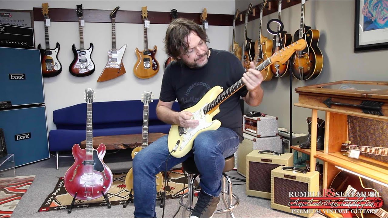 Tom Bukovac Jams On A 1966 Fender Stratocaster