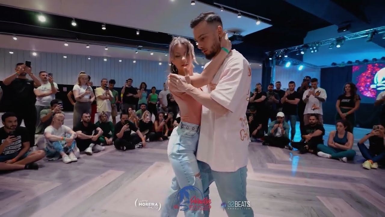 Alonso & Noelia @ Esencia Paradise  [Dani J - Tokyo]