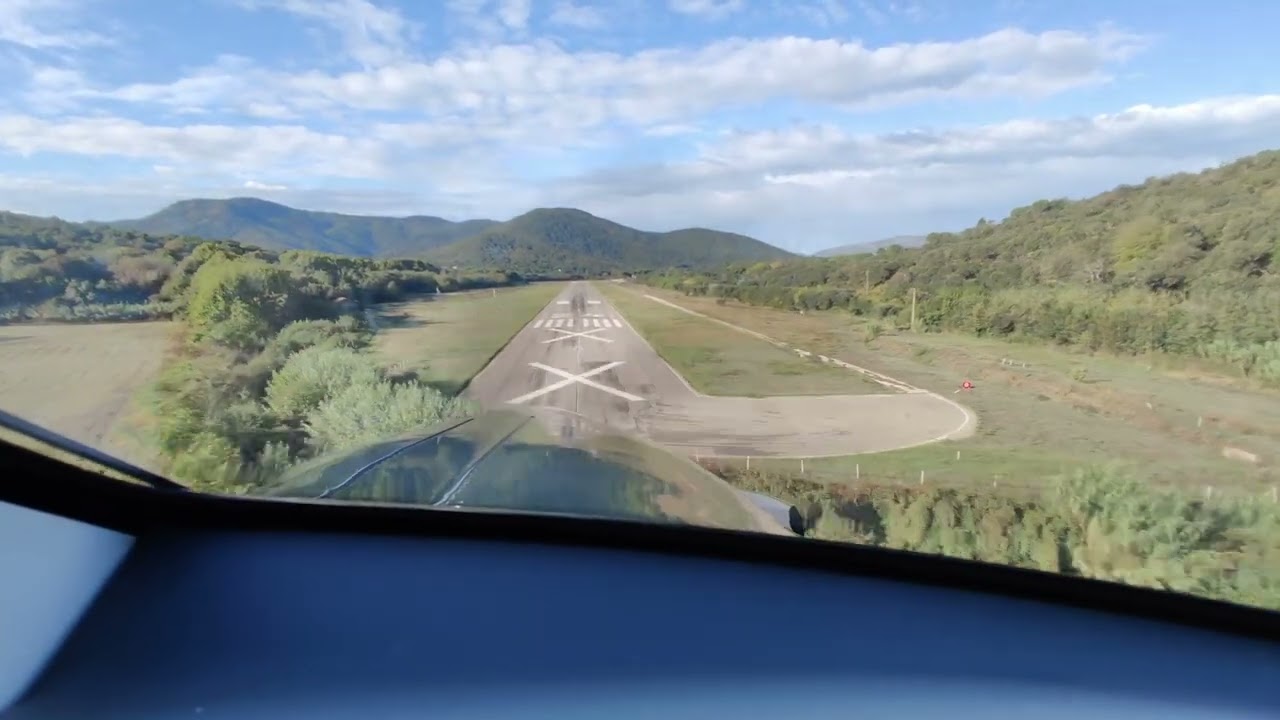 La Môle (LFTZ)  | Landing Rnw 24  | Pilatus PC12