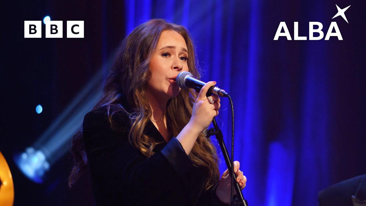 Mischa Nia A' Phearsain le GFCB | Seata Phuirt | Cèilidh Na Bliadhn’ Ùire 2023 | BBC ALBA