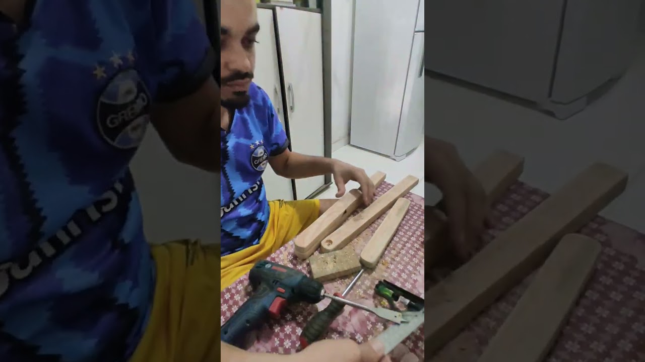 Como fazer um banquinho Dobrável... Mais um projetinho saindo do forno!