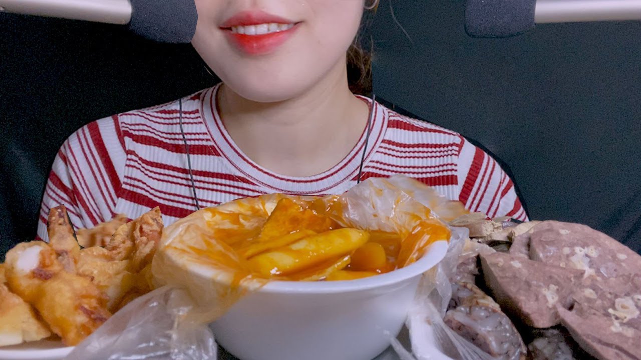 한국어ASMR 떡순튀 이팅사운드! Korea food! Tteokbokki,sundae,squid fried eating sound