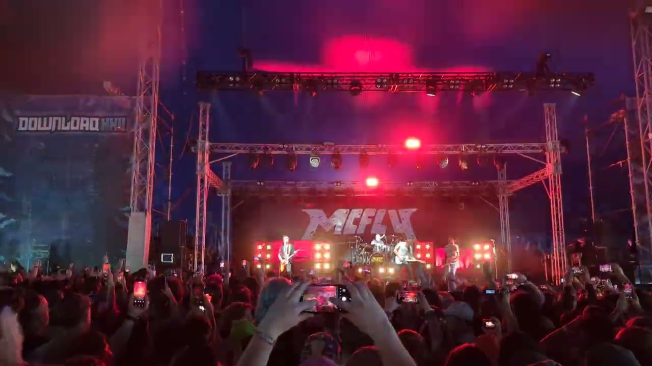 McFly - Opening/Where did all the guitars go? @ Download Festival 13/06/2025