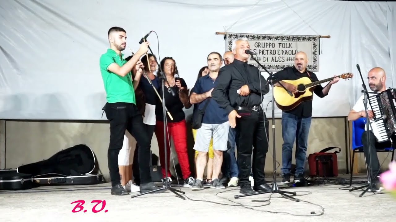 Valerio Usai il coro dell'Antoniano di Ales in TRALLALLERA Zeppara 16 7 2022