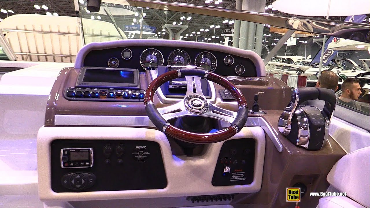 2015 Crownline 330 CR Cruiser Motor Boat - Walkaround - 2015 New York Boat Show