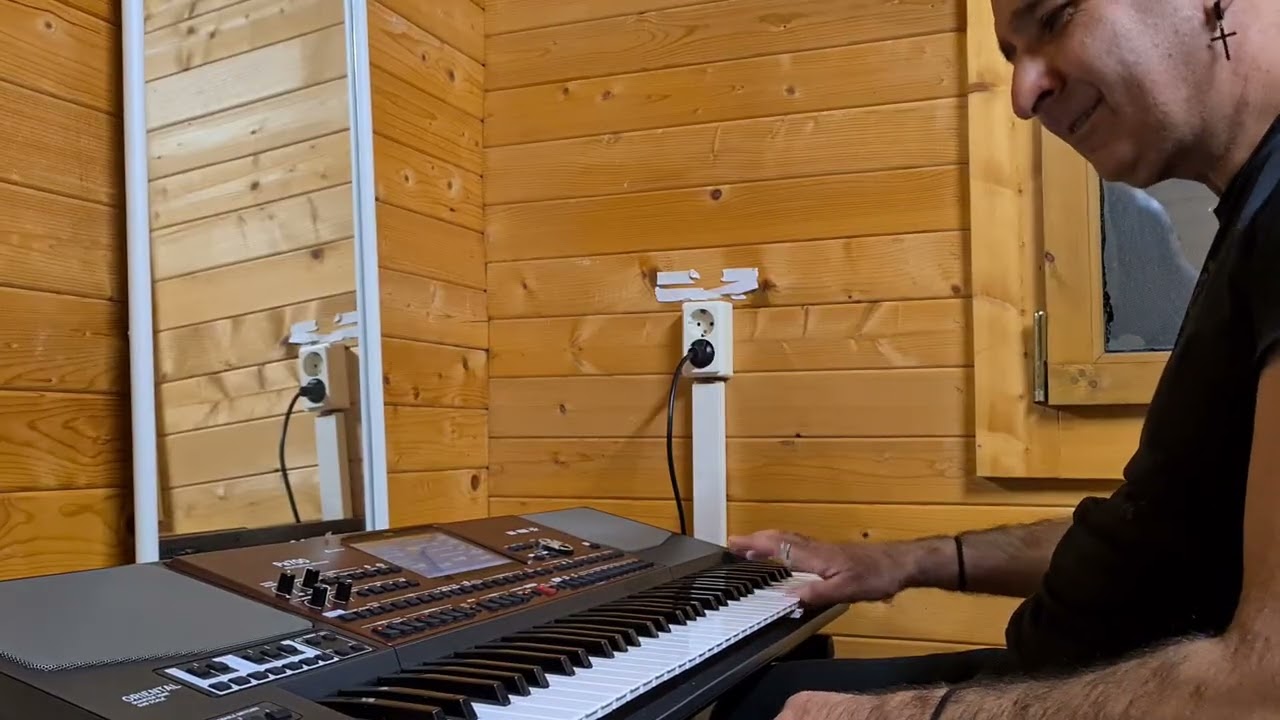Korg pa 700 intros 