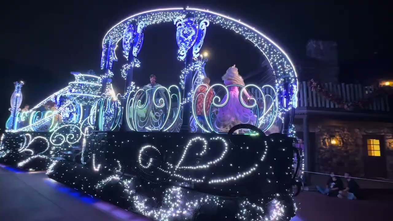 Disney Starlight: Dream the Night Away Parade Full Show