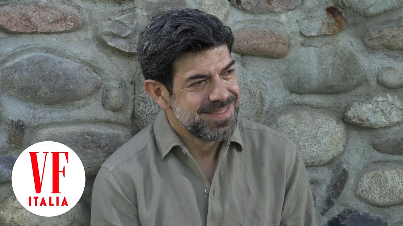 Pierfrancesco Favino risponde alle domande del Questionario di Proust | Vanity Fair Italia