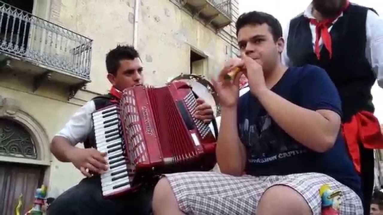 Al suono du friscalettu inizia a Montagnareale la 