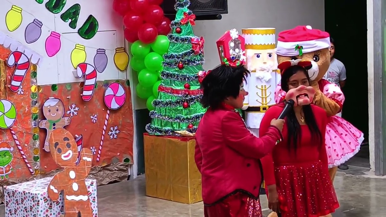 Colegio Maria Auxiliadora carabayllo chocolatada navideña show infantil 