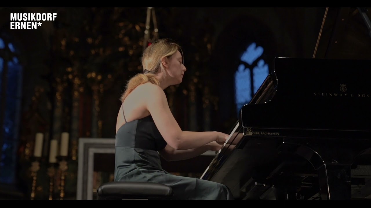 Varvara Nepomnashchaya plays Schumann, Tchaikovsky and Purcell