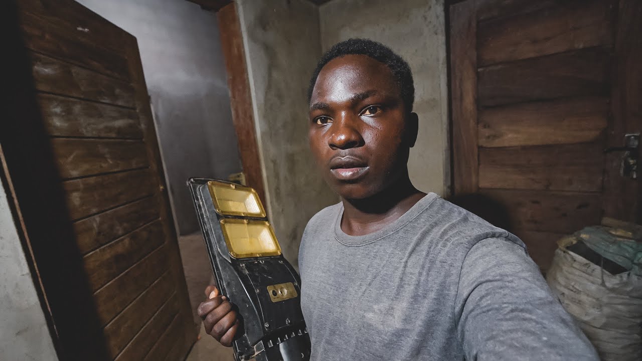 Desafios de Morar no Interior de Moçambique - Veja Como é Quando Anoitece
