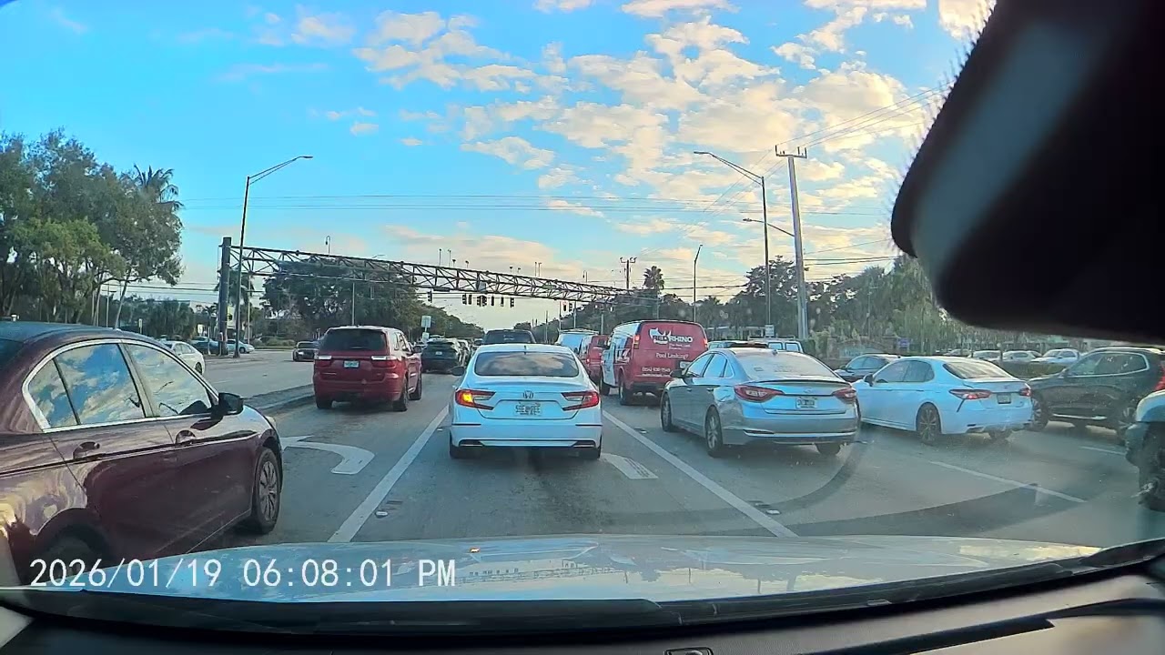 ICE Everywhere in Florida?! Dashcam Captures the Moment Drivers Panic