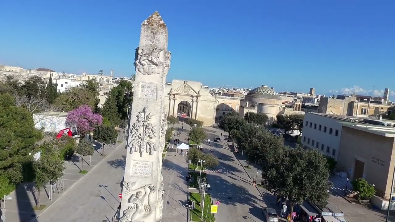 Dji Neo Lecce Obelisco e Porta Napoli