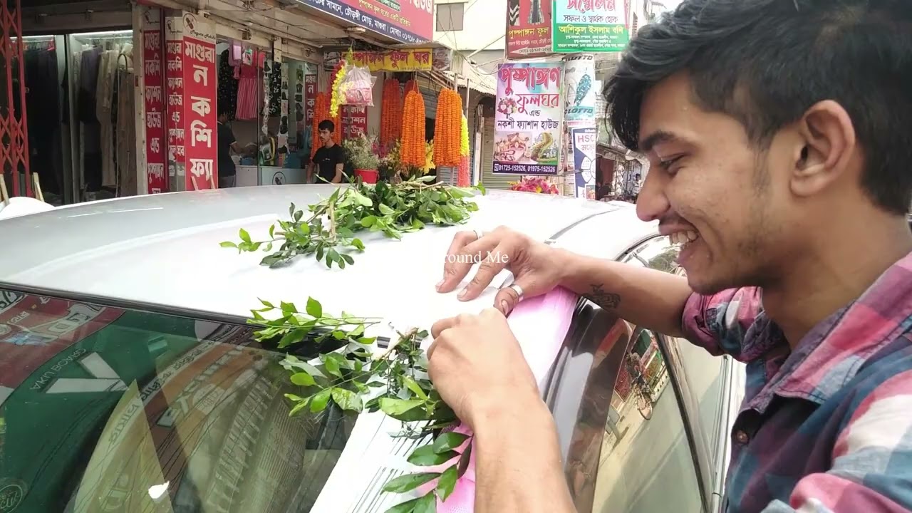 Simple Wedding Car decoration Ideas with flowers and Leaf