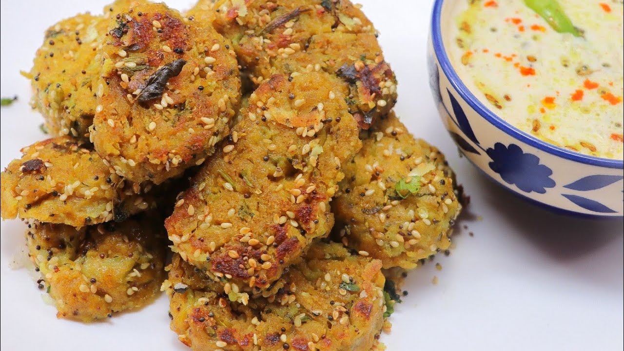 सिर्फ २ चम्मच तेल से बनाये पुरे परिवार के लिए नाश्ता, Muthia Recipe, Dudhina Mithiya, Lauki muthia