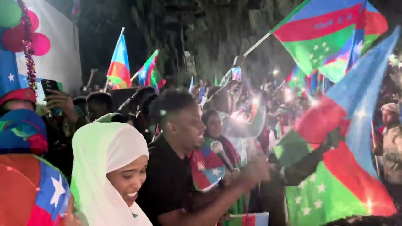 HEESTI CALANKA KOONFUR GALBEED SOOMALIA IYO ABDISHAKUUR SHAACIYE OFFICIAL VIDIO 2024