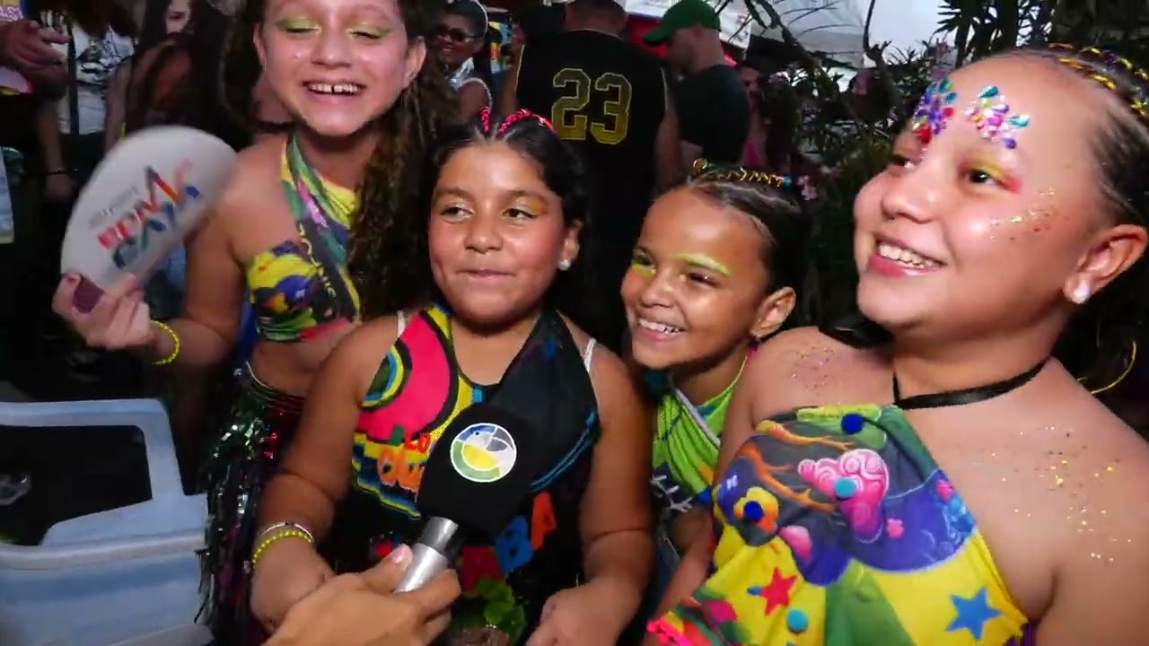 Tradição e marchinhas: bloco 'Chupa Mais Não Baba' agita o Arigolândia na segunda de carnaval