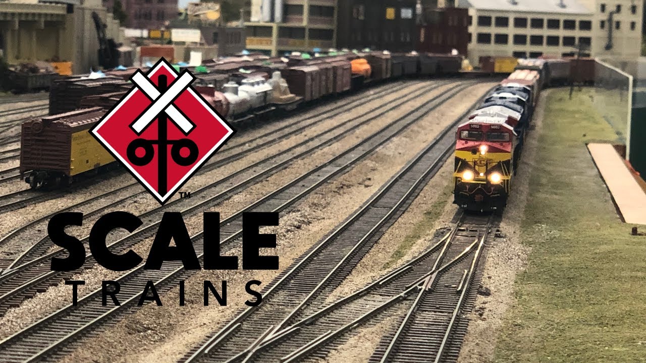 HO Scale Trains: ET44's Pulling 50 Cars