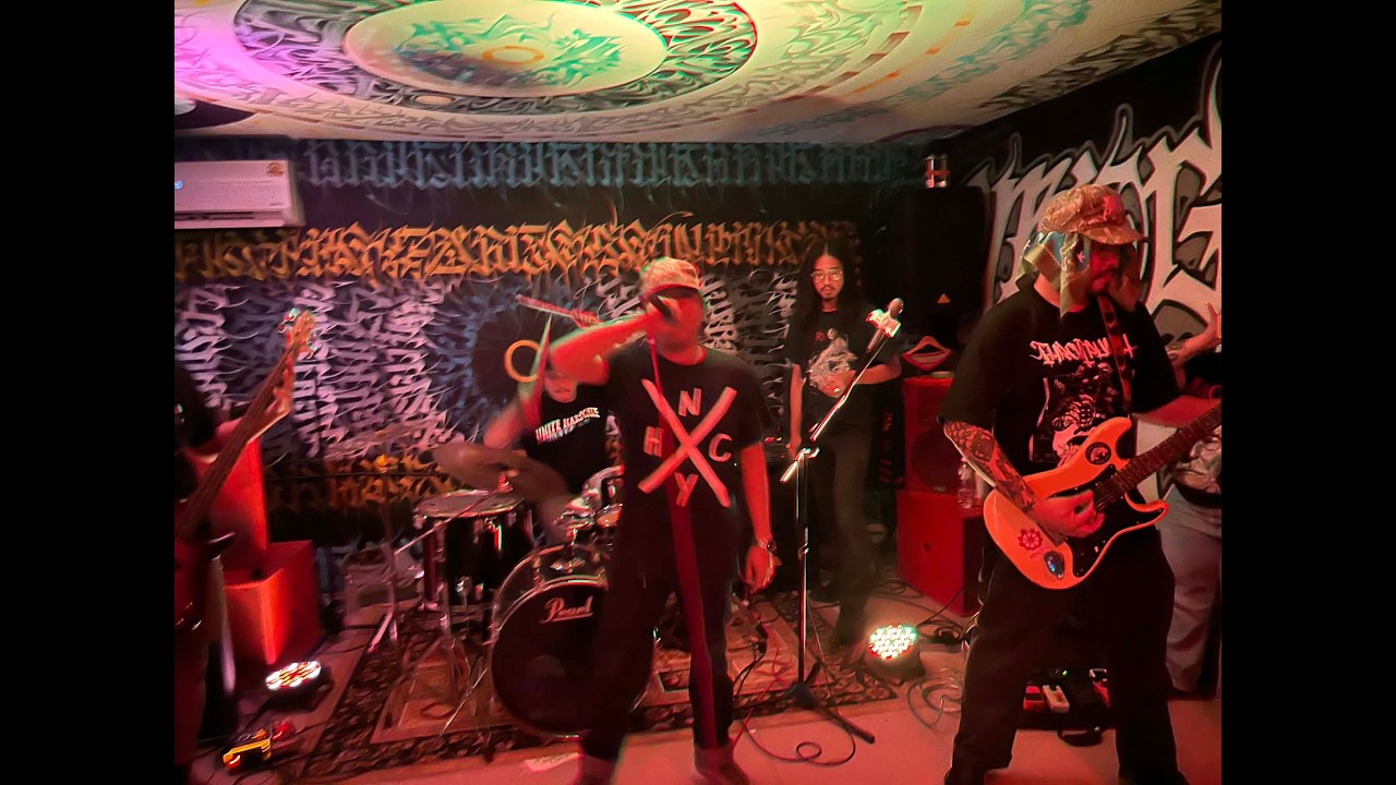 THROATPUNCH - [ Megaweez/Store2 ] Srinakarin Thailand